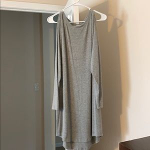 Open shoulder casual dress